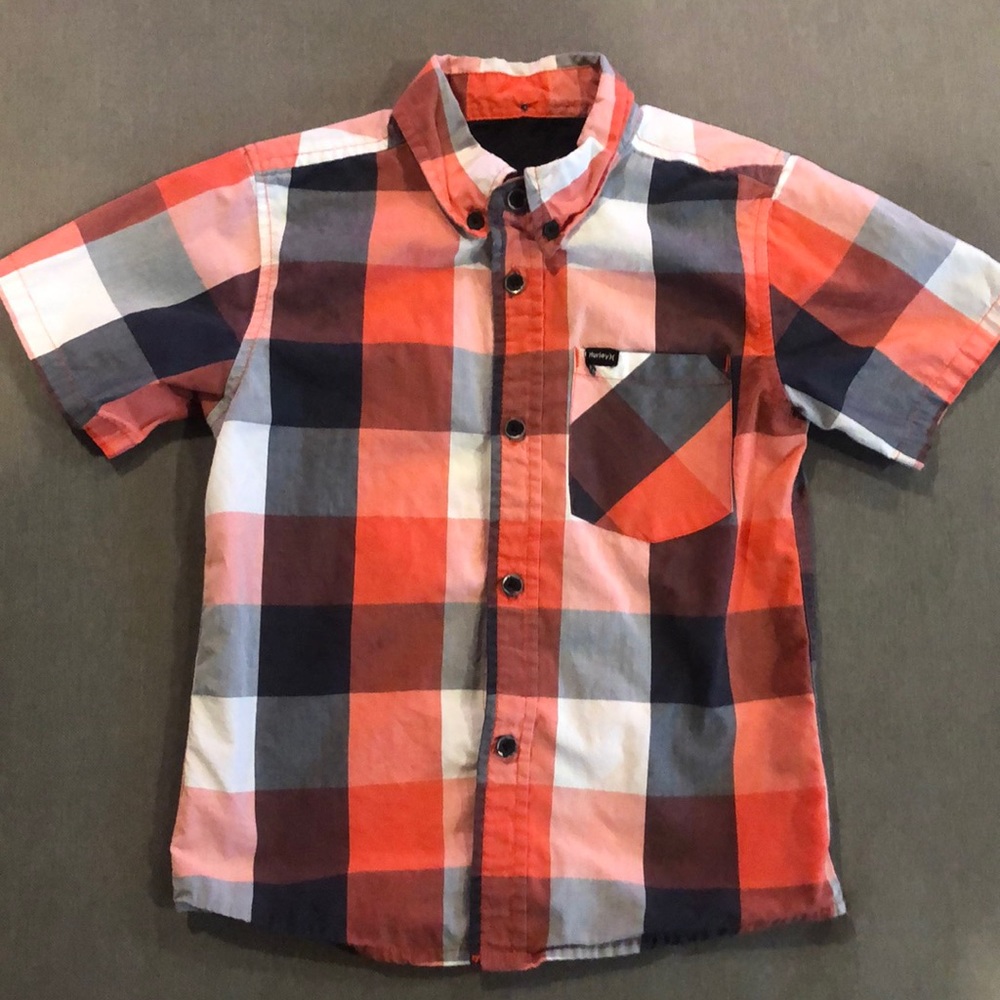 Boys size 6 Hurley button down